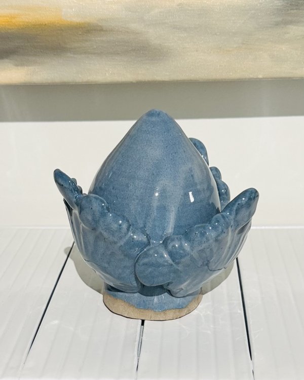 Medium Ocean Artichoke
